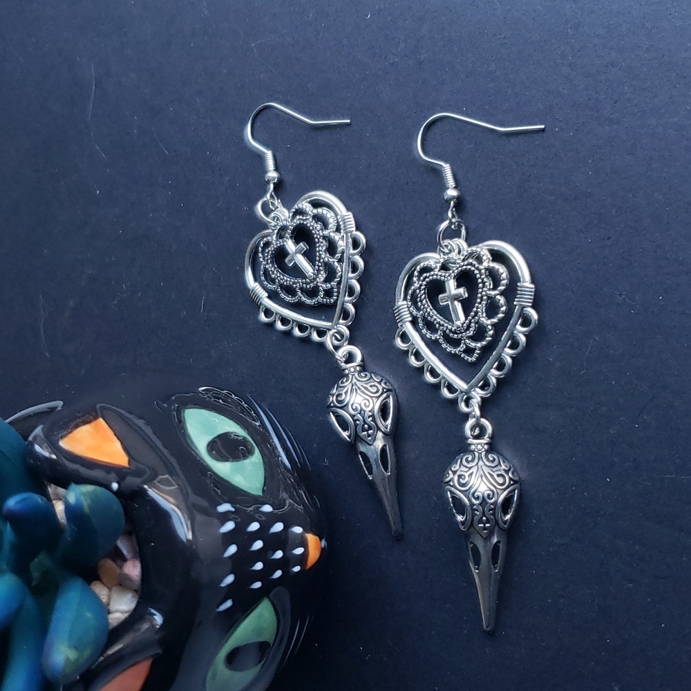 Gothic Heart Cross Bird Skull 💀Earrings.
